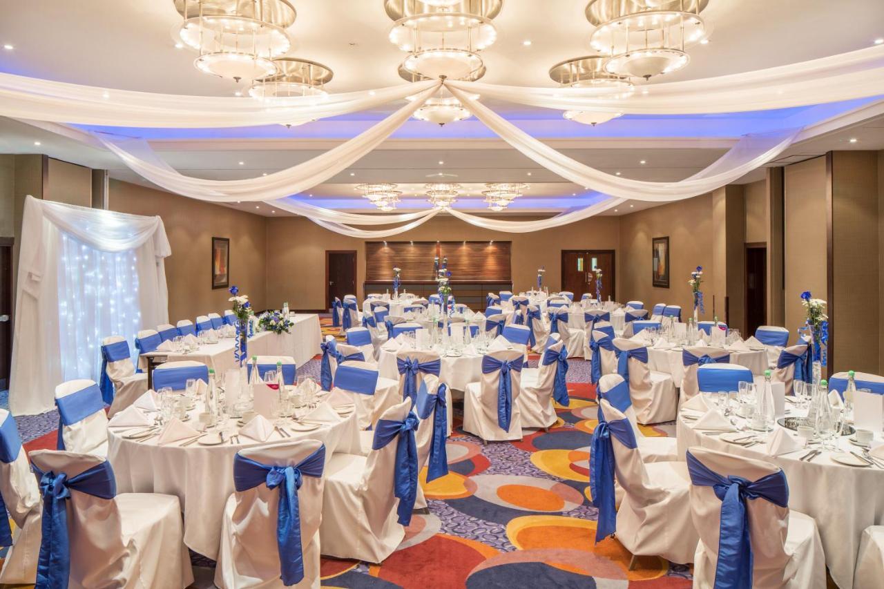 Crowne Plaza London - Gatwick Airport By Ihg Hotel Crawley  Exterior foto