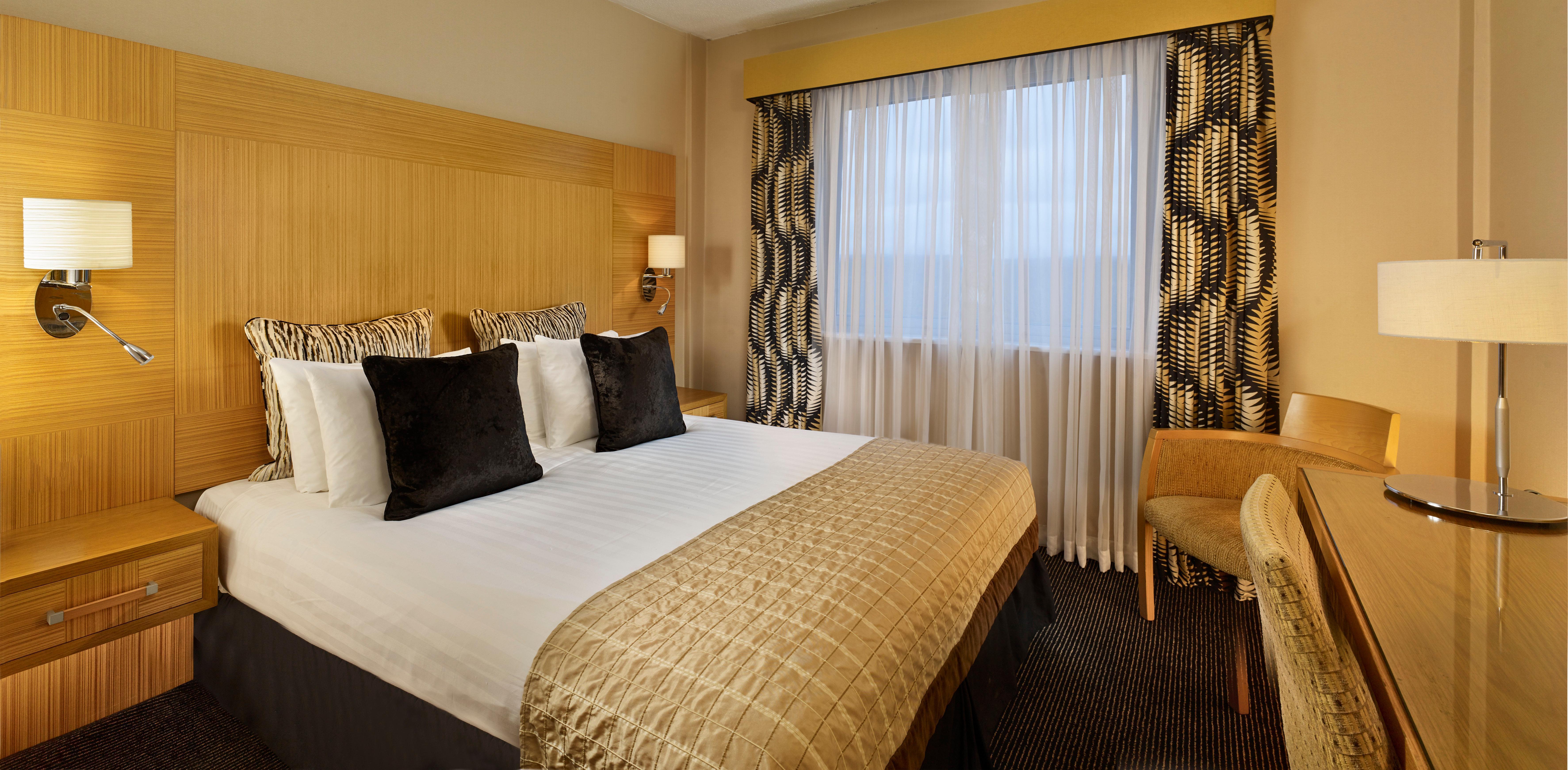 Crowne Plaza London - Gatwick Airport By Ihg Hotel Crawley  Exterior foto
